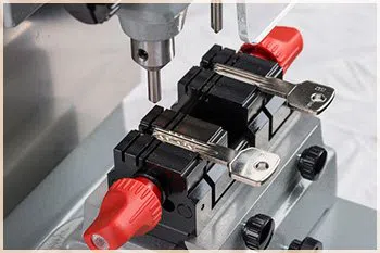 Elite Locksmith Services Dallas, TX 972-908-5981 Elite Locksmith Services Dallas, TX 972-908-5981 - 11-key-cutting